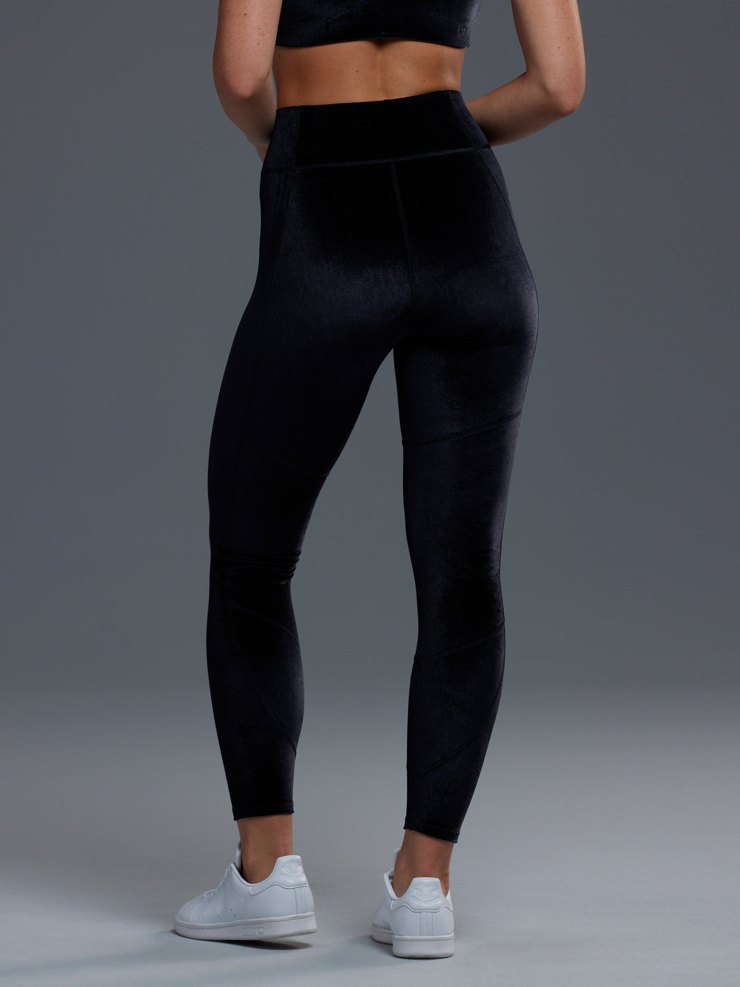 Women | Elara Stretch Velvet Legging | Shepherd
