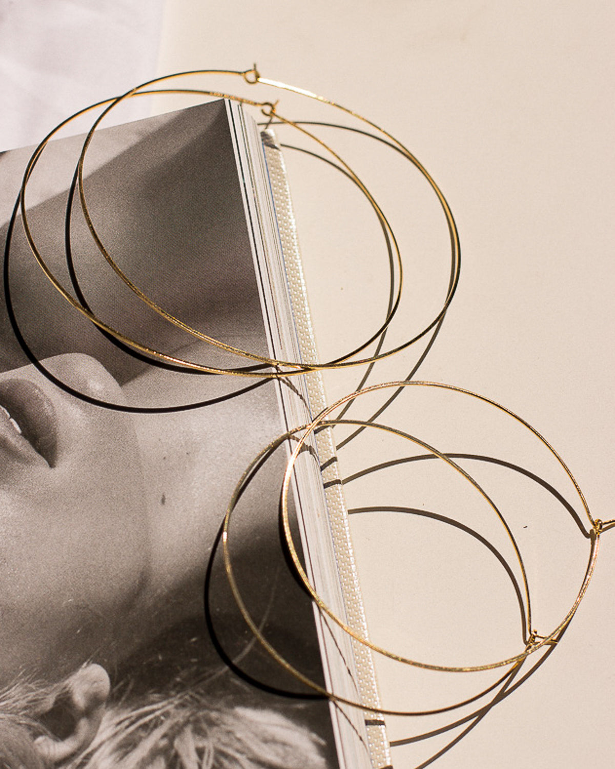 Capri Wire Hoops | Gold