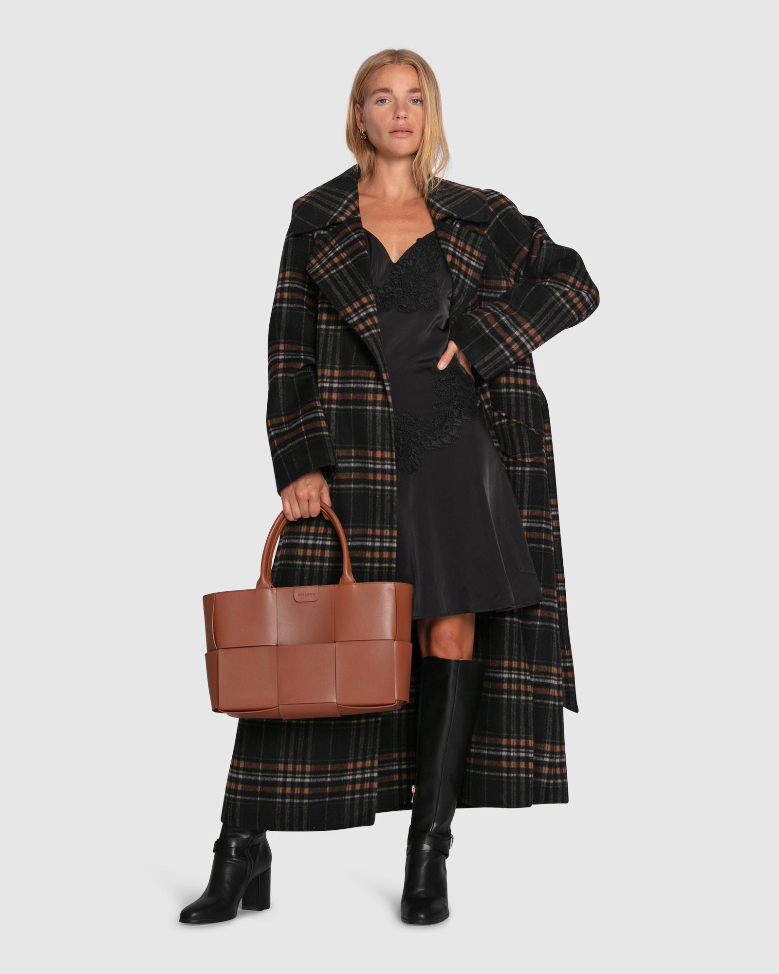 Women | Long Way Home Woven Tote | Camel