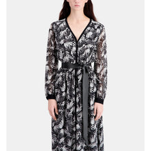 Long Printed Dress With Buttoning | Women | Black x White