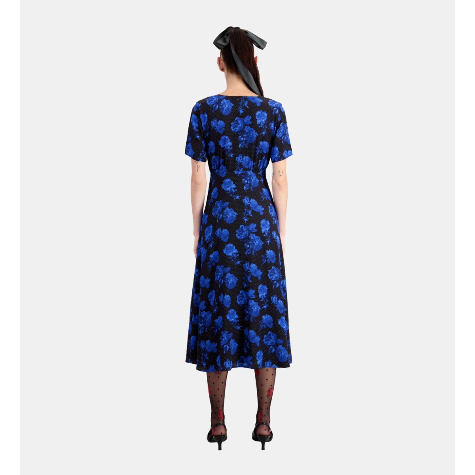 Long Printed Silk Dress With Buttoning | Women | Black Blue