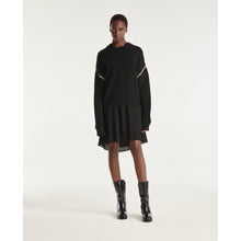 Loose Wool Sweater With Chain Details | Women | Black