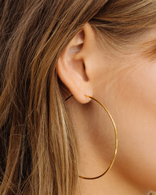 Capri Wire Hoops | Gold