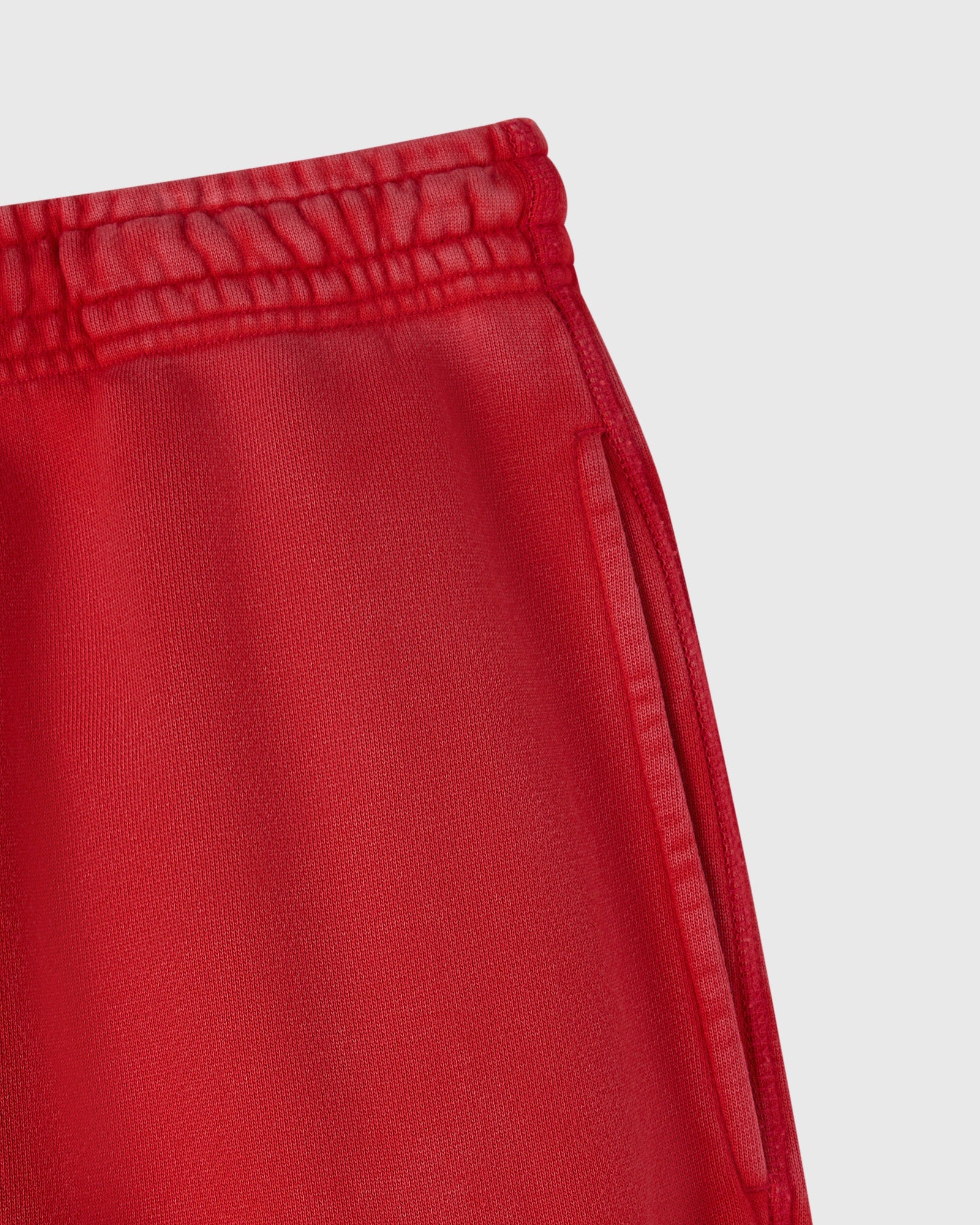 Mens | Muskoka Cargo Sweatpant | Berry