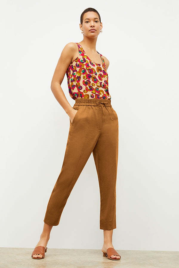 Front image of a woman wearing the Shane Pant in Acorn | Exclude