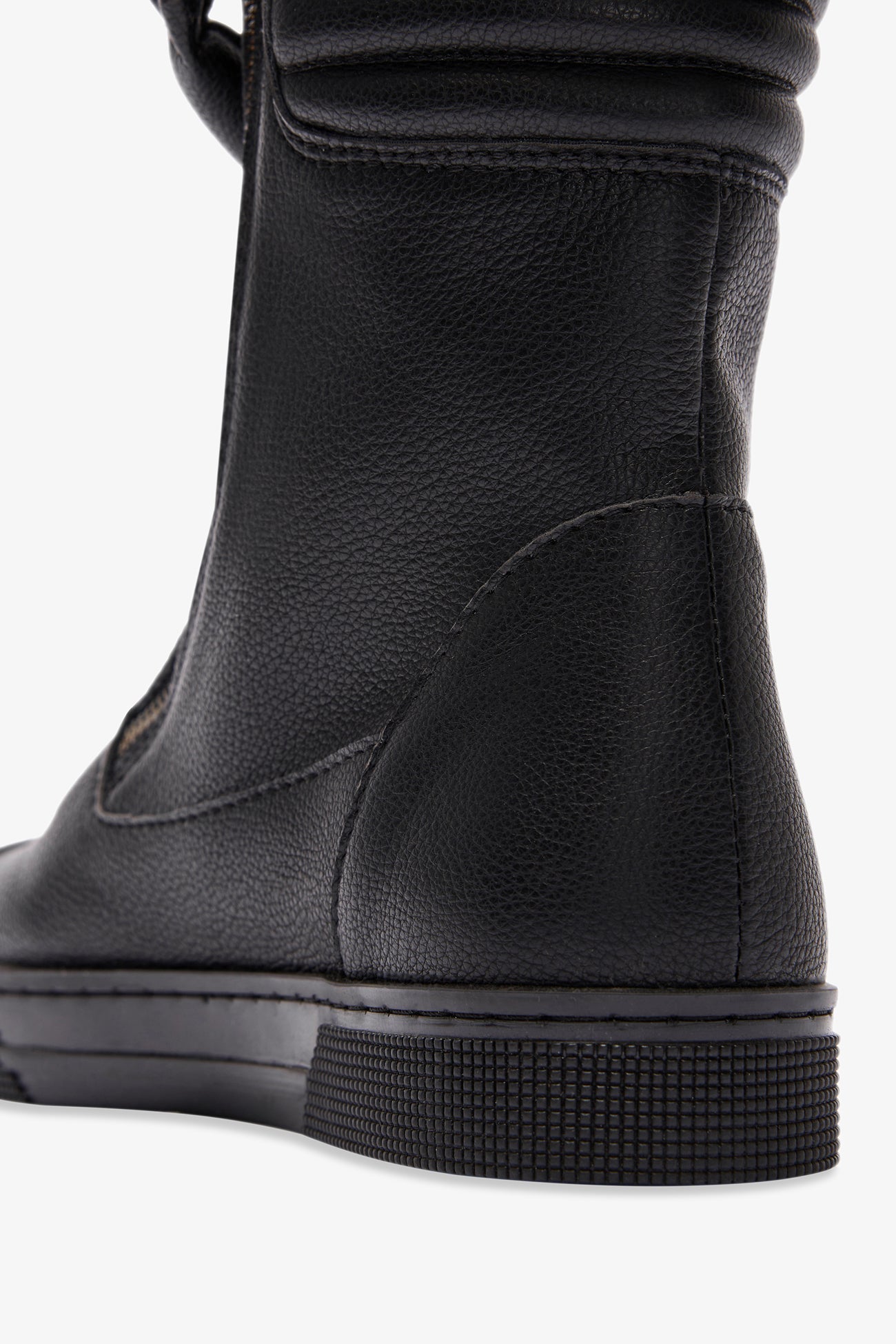 Karma Vegan Boots | Black