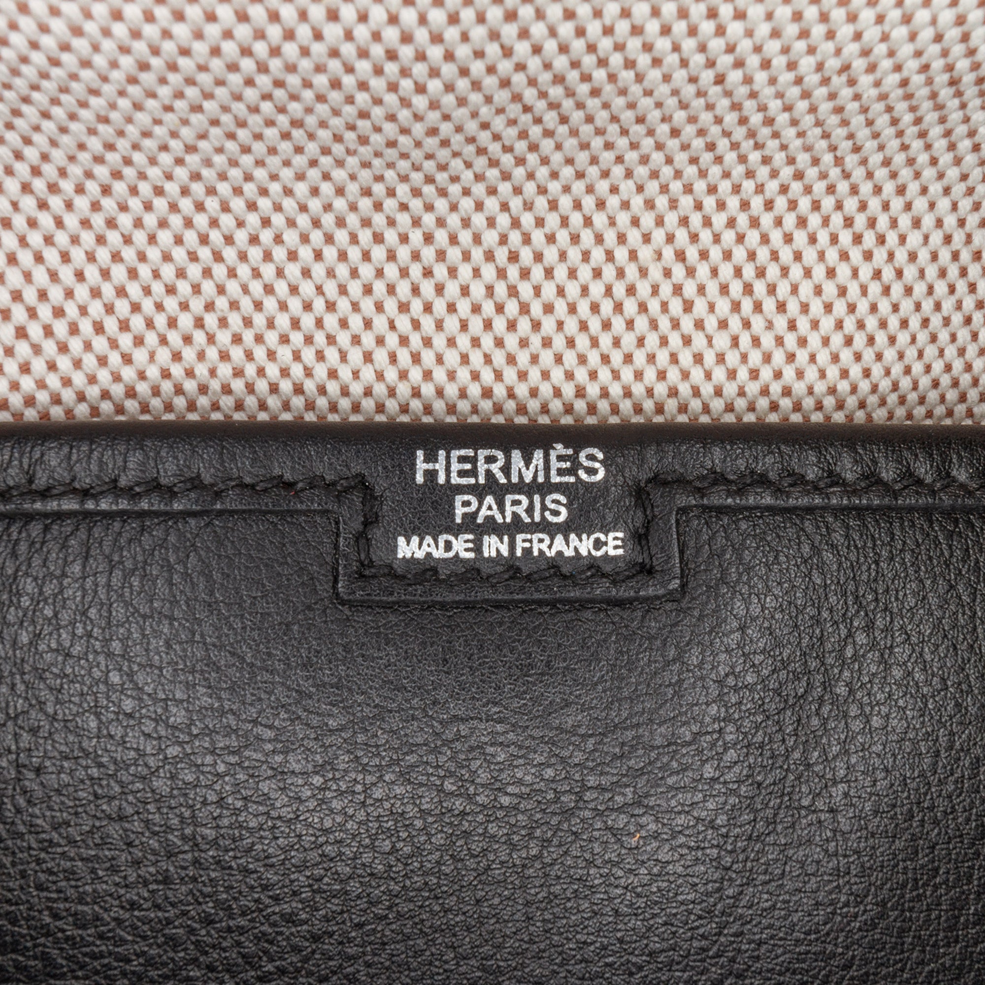 Hermes | Pre-Owned Swift Jige GM | Black