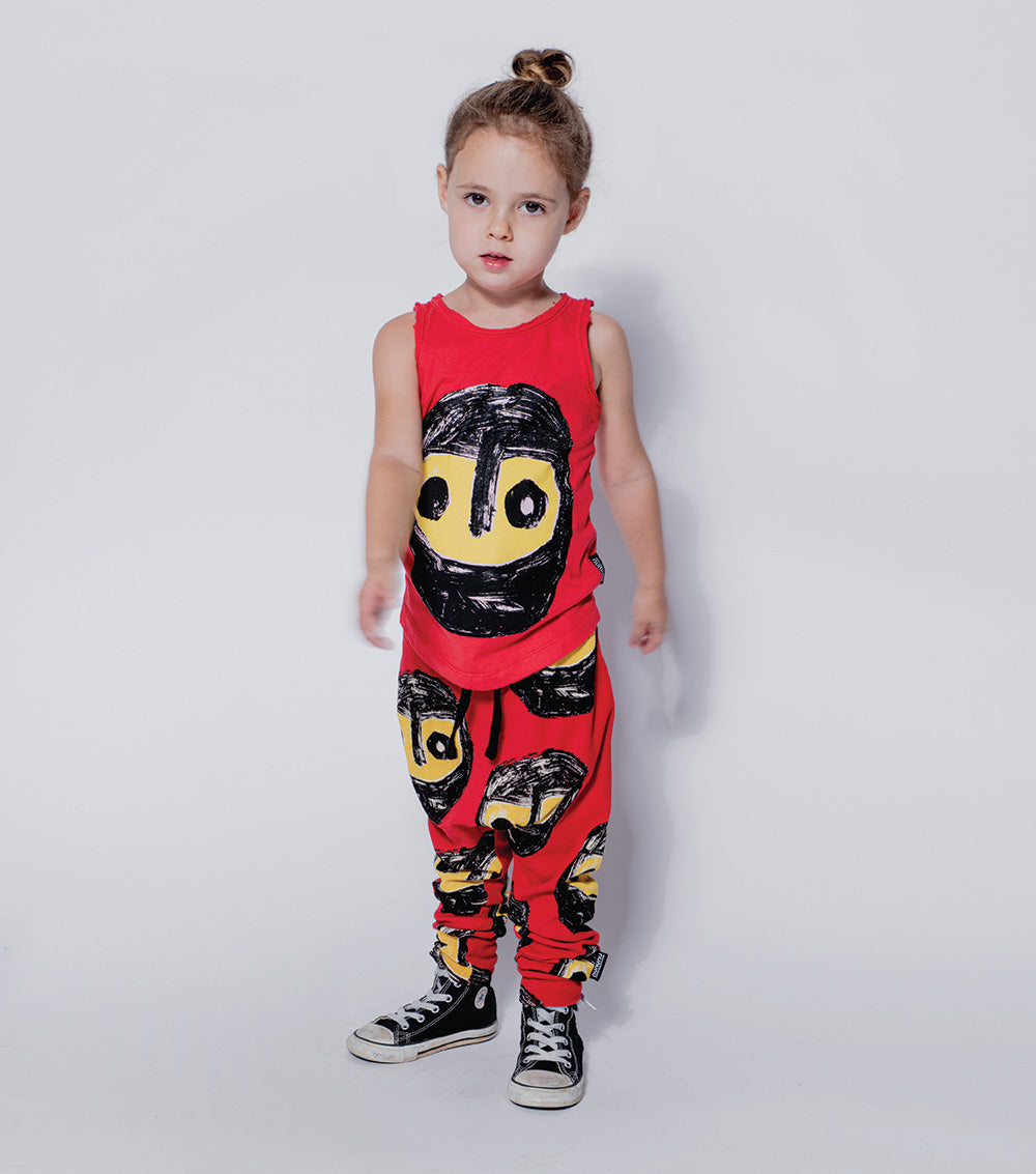 Kid | Light The Warriors Baggy Pants | Red