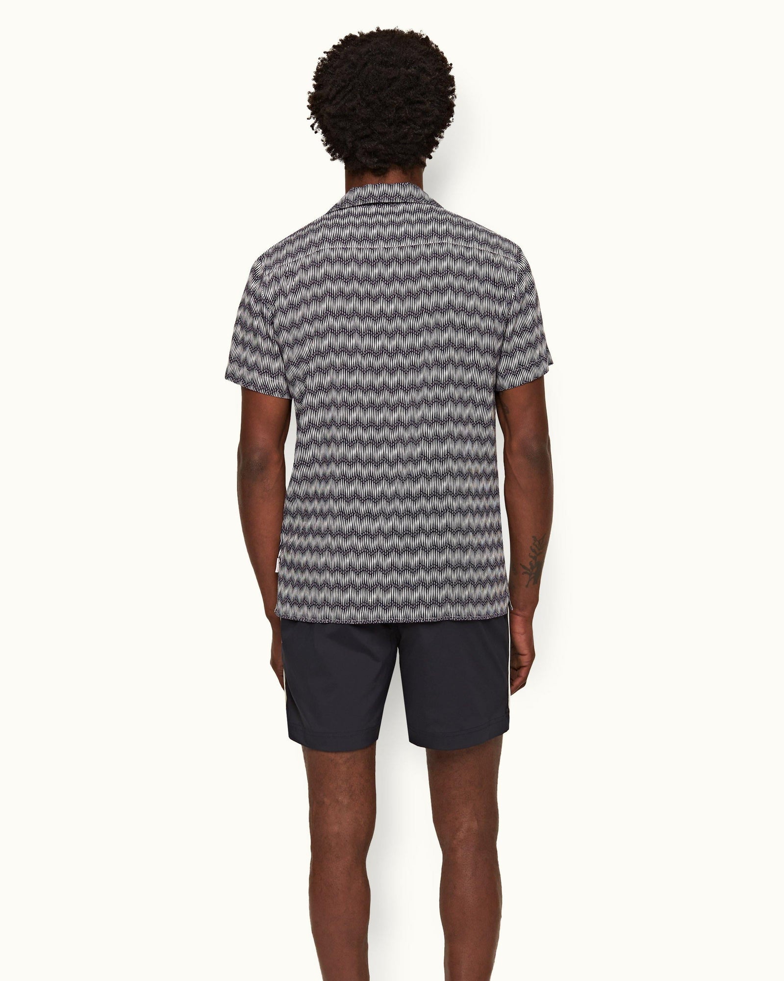 Night Iris/White Capri Collar Chevron Shirt | Night Iris/White