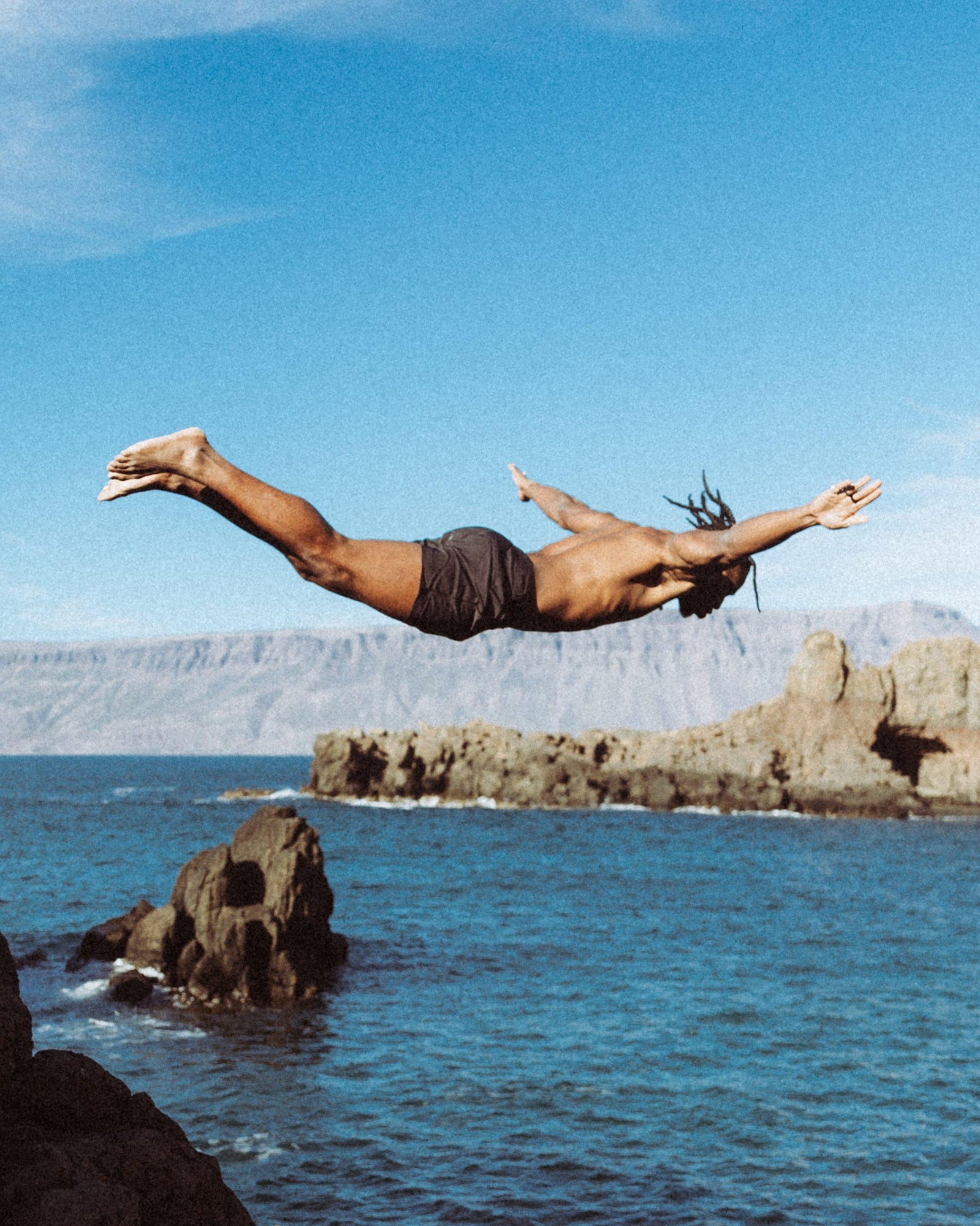 Setter Stretch Black Shorter-Length Stretch Nylon Swim Shorts | Black