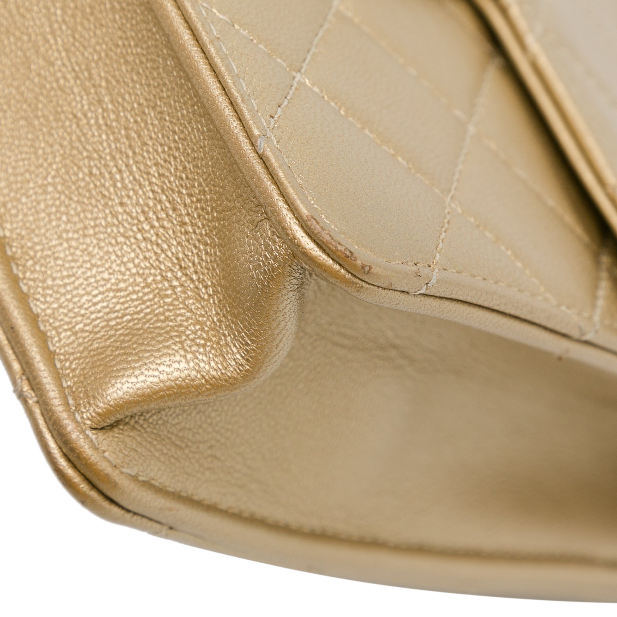 Chanel | Pre-Owned Small Lambskin Chic Pearls Flap | Gold