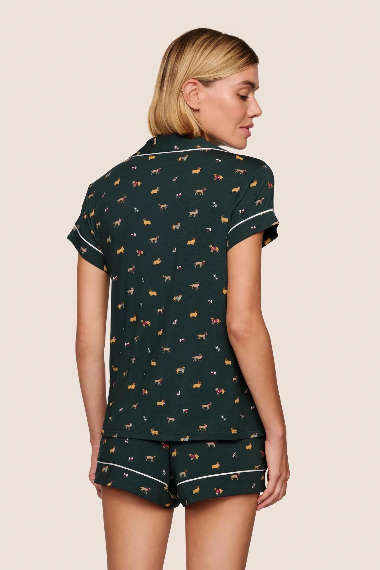 Model is wearing Gisele Printed TENCEL Modal Shortie Short PJ Set  in Holiday Dogs Pine/Ivory