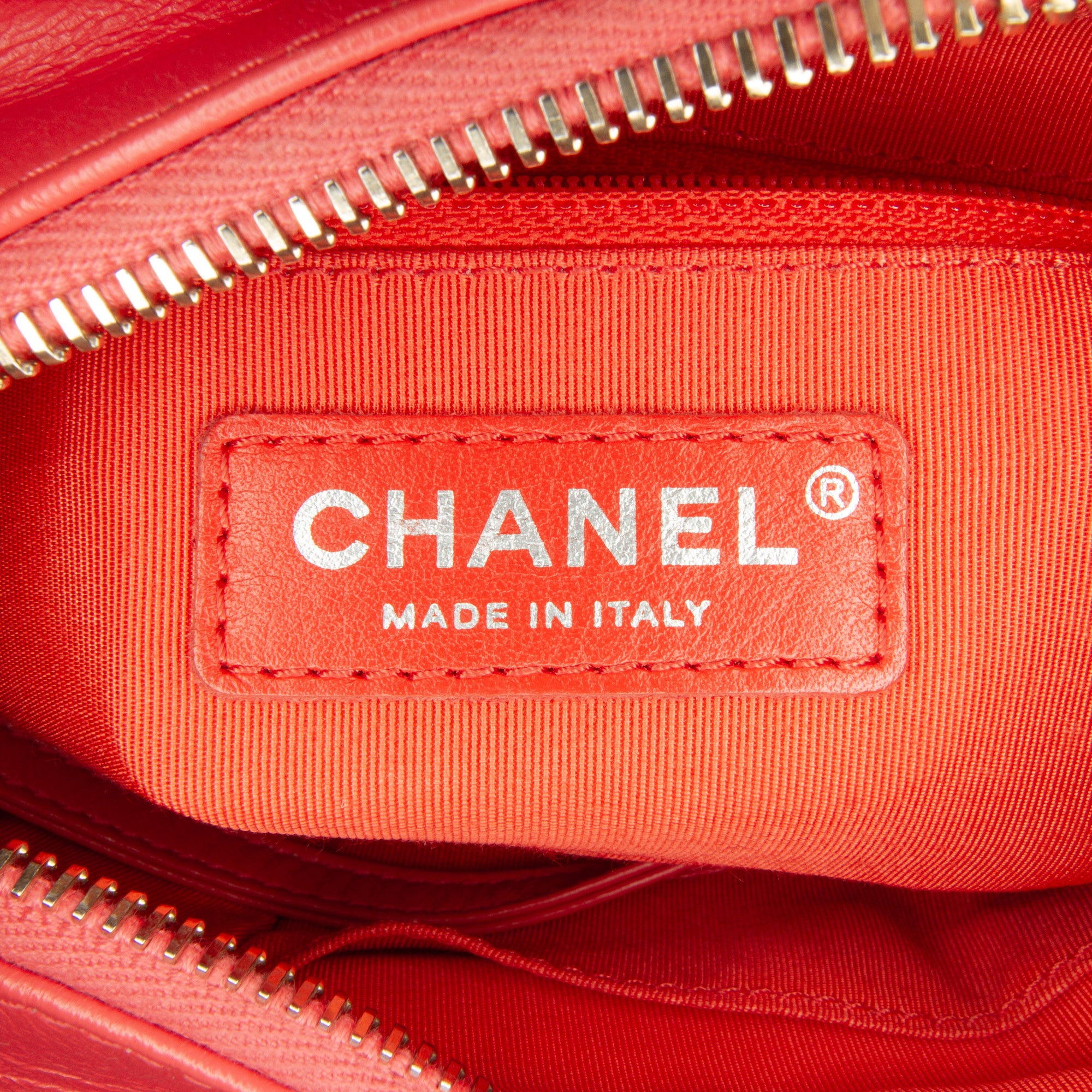Chanel | Pre-Owned Small Chevron Lambskin Gabrielle Crossbody - II | Red