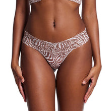 Signature Lace Low Rise Thong | Hide And Seek