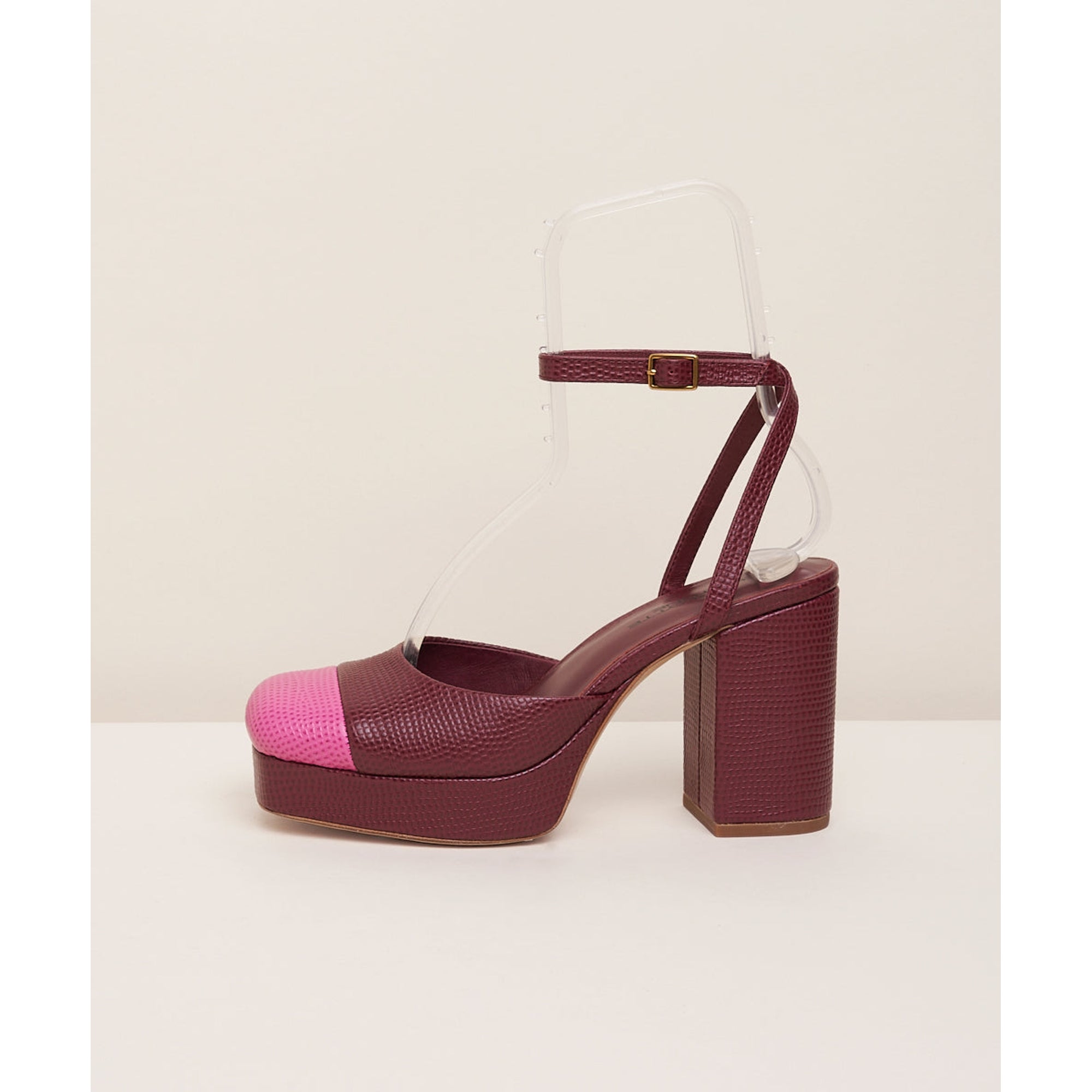 Petra Retro Platform Heel | Carmine