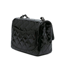 Chanel | Pre-Owned Mini Square Classic Patent Single Flap - X | Black
