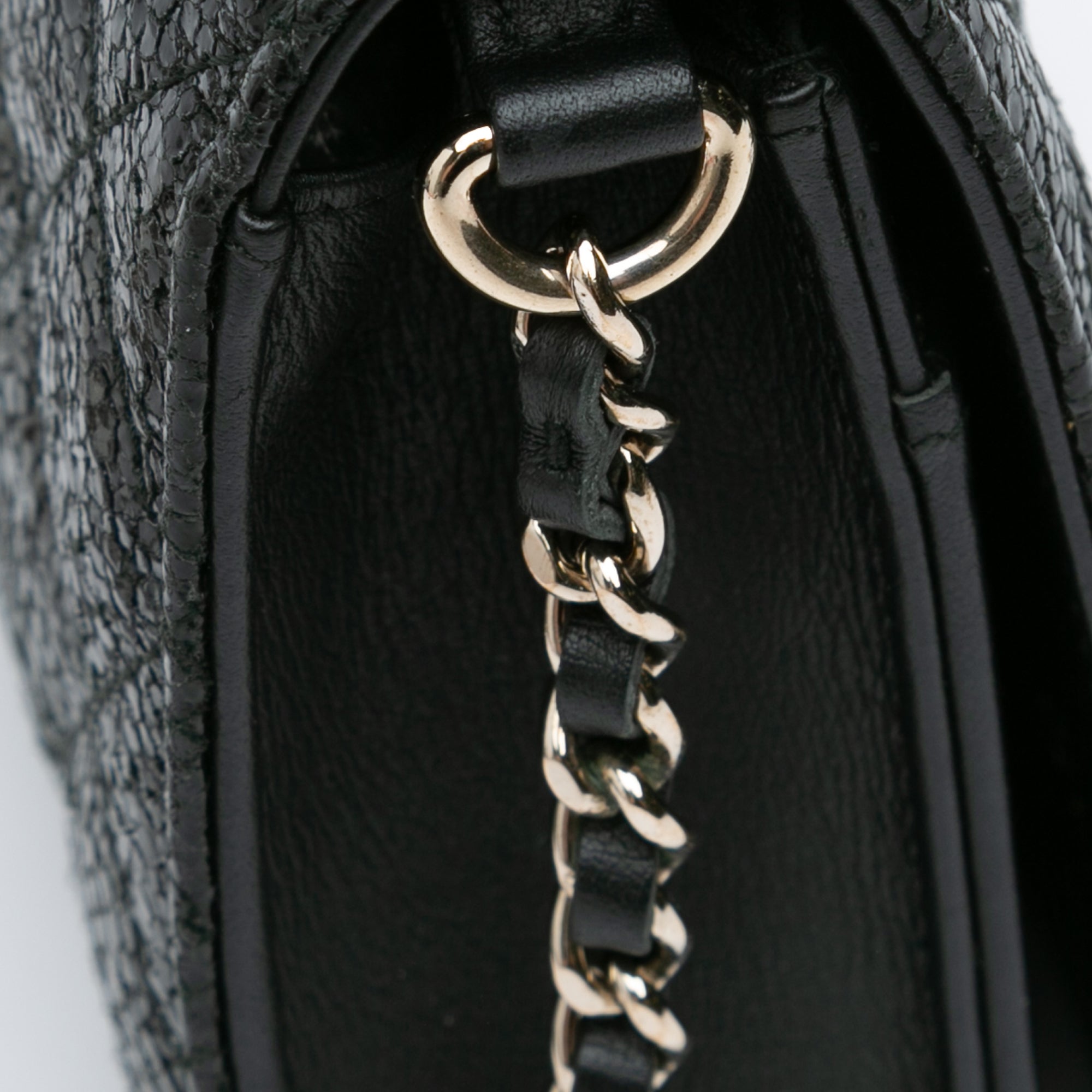 Chanel | Pre-Owned Quilted Crackled Patent Pearl Strap Wallet On Chain | Black