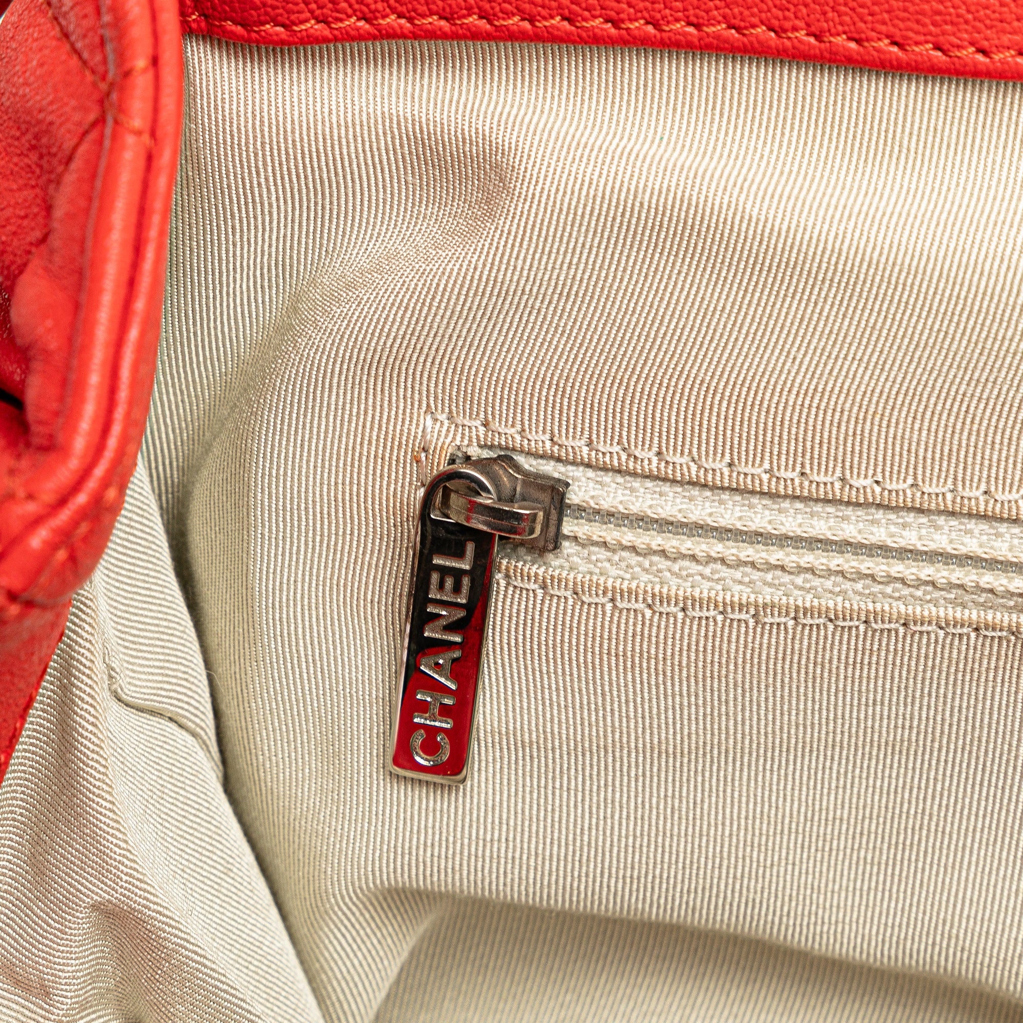 Chanel | Pre-Owned Large Quilted Lambskin Chain Around Flap | Red