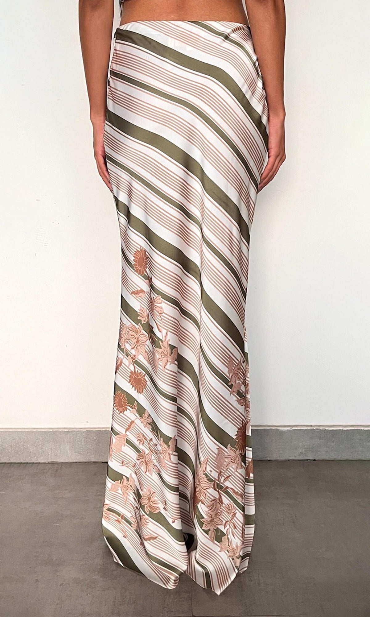 Rococo Sand | Taio Polyester Satin Lycra Maxi Skirt | Off-White Green