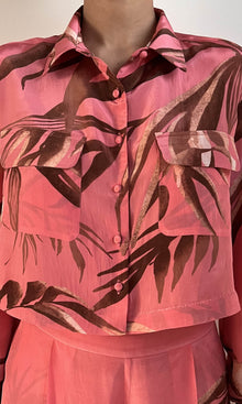 Rococo Sand | Vivi Viscose Natural Crepe Crop Shirt | Coral Print