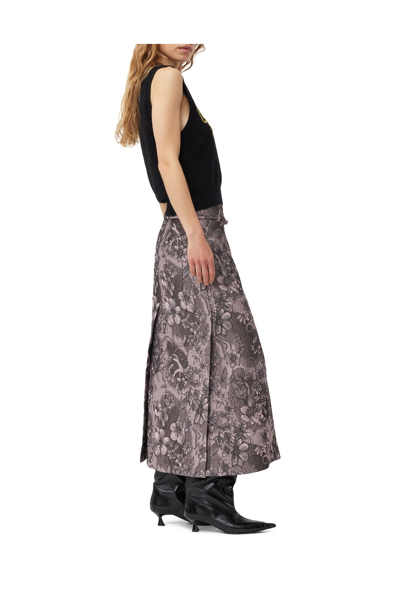 Rippled Jacquard Long Slit Skirt | Black Lotus