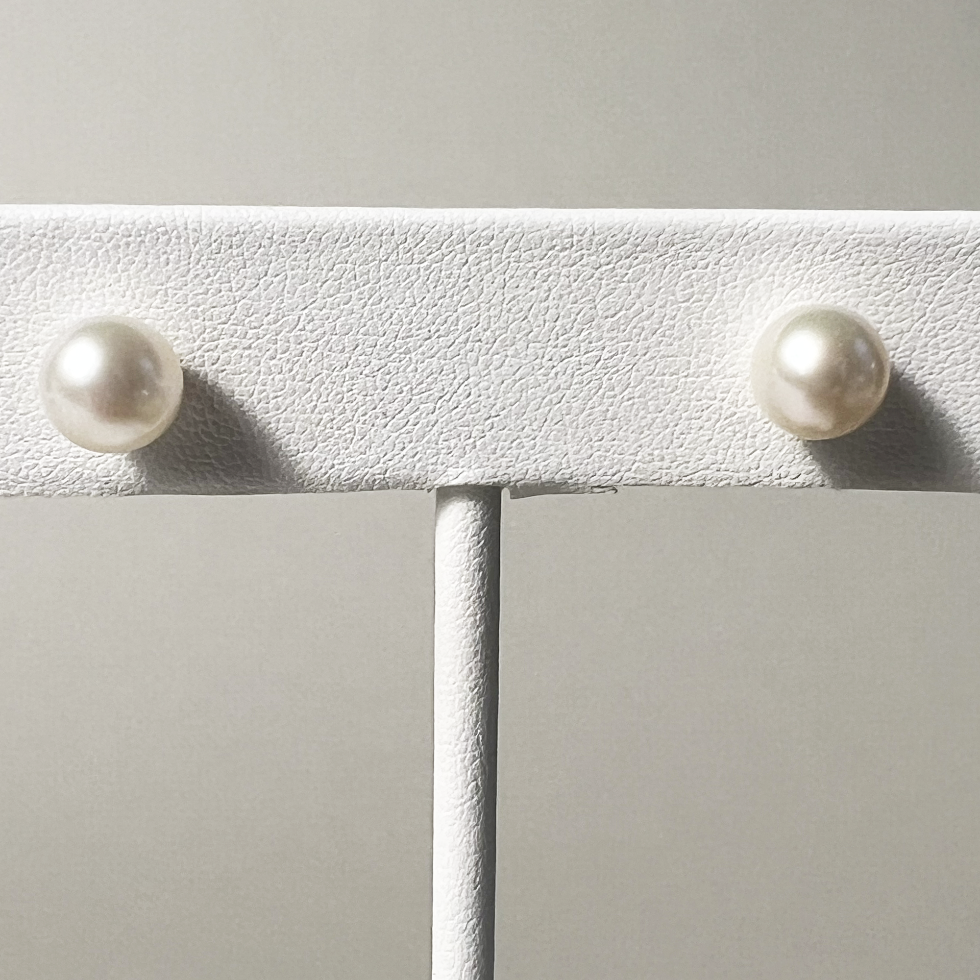 Studs | 14K Yellow Gold | 8 mm Freshwater-Cultured White Pearls