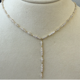 Center Stage Lariat Necklace | 10K Yellow Gold | Round White Diamond