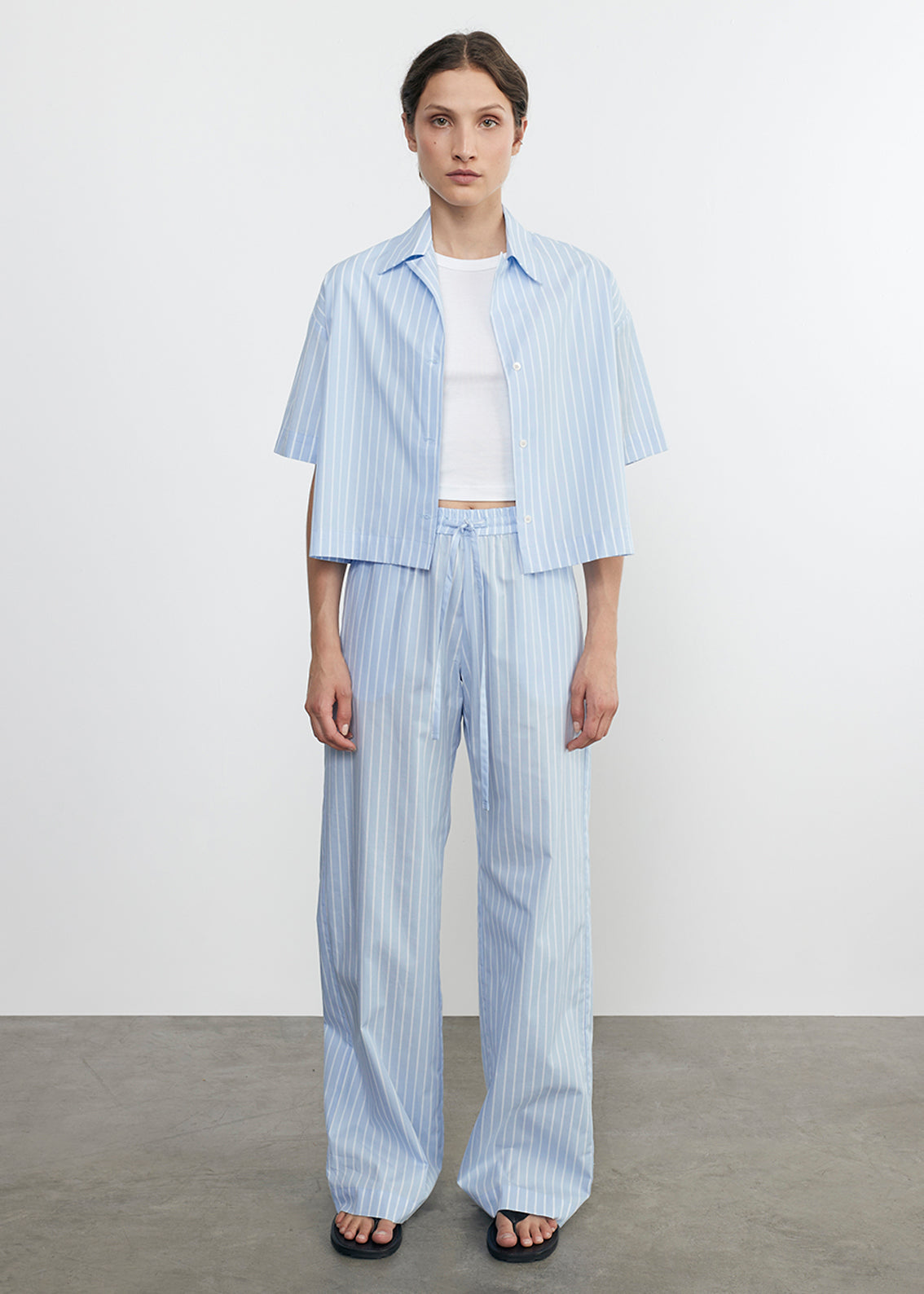 poplin resort pant in light blue/white stripe