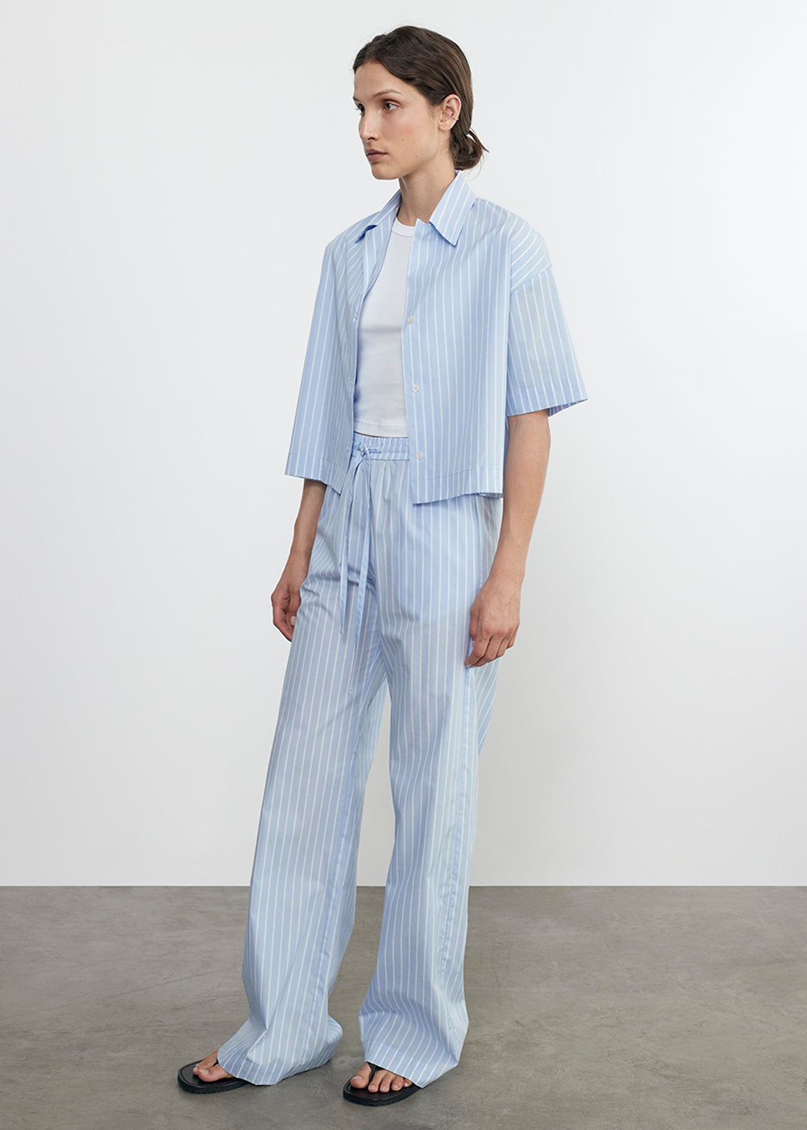 poplin resort pant in light blue/white stripe