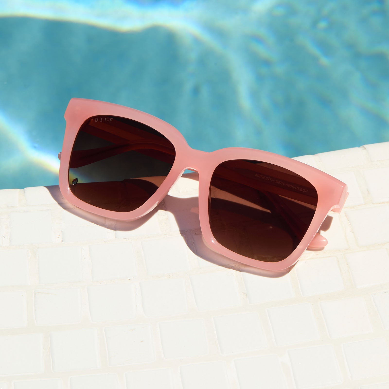 Womens | Meredith Sunglasses | Peach | Brown Gradient Polarized Lenses