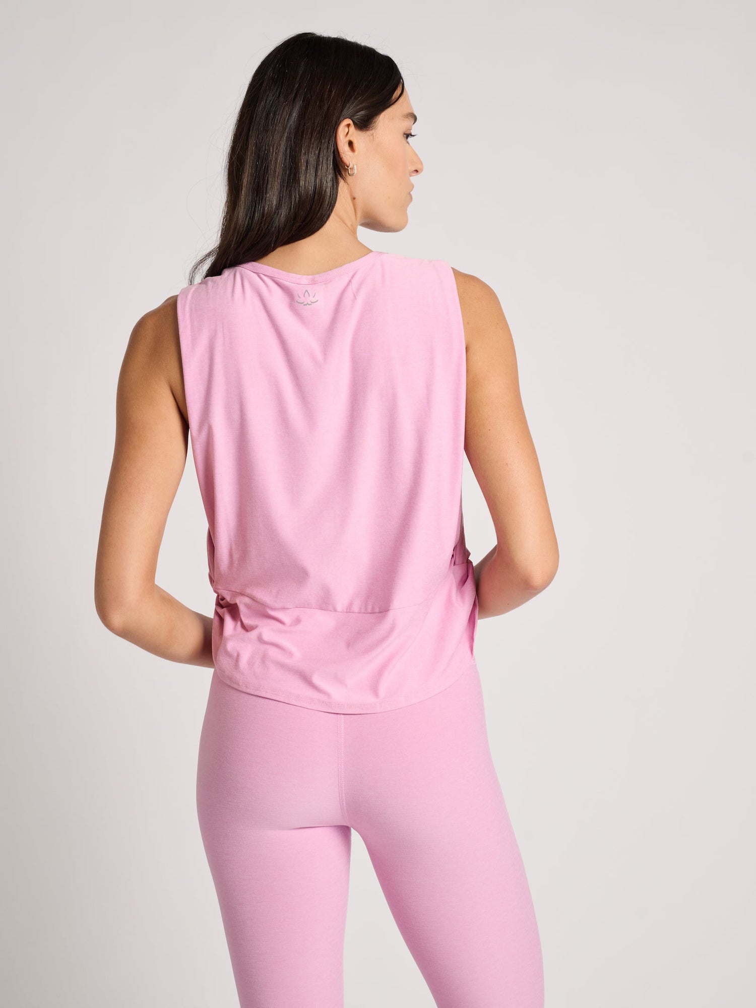 Beyond Yoga | Featherweight Side Note Twist | Light Pink
