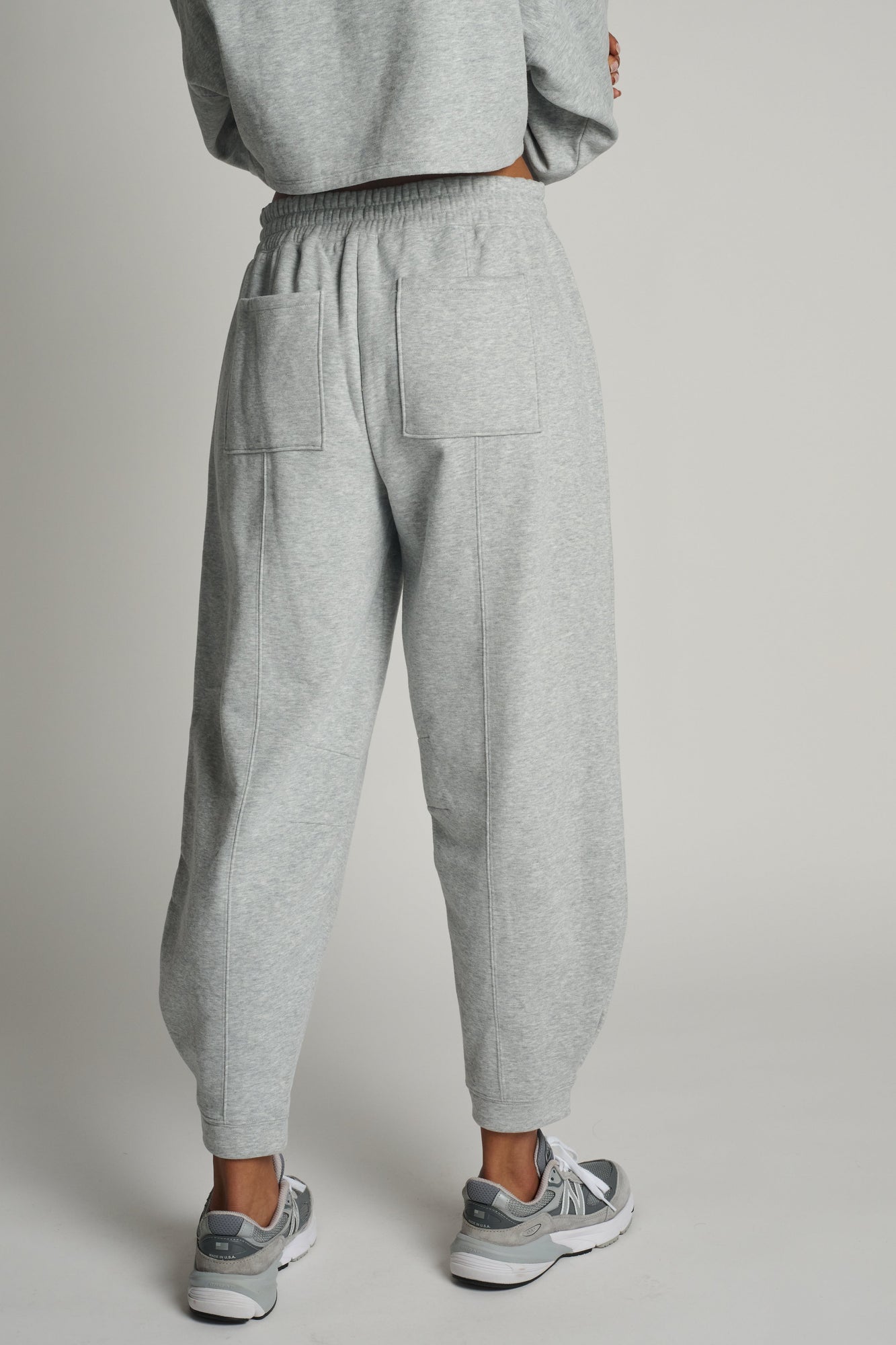 Beyond Yoga | Luxfleece Light Barrel Sweatpant | Light Heather Grey