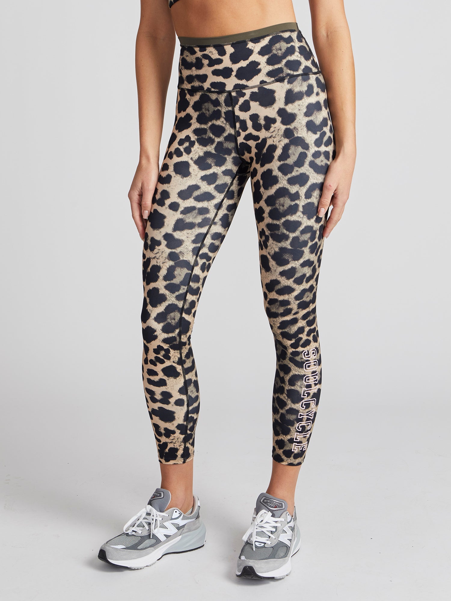 P.E Nation | Vita Fl Legging | Leopard