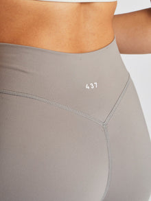437 | The V Legging | Grey