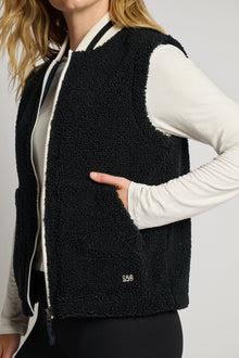 Splits59 | Aster Sherpa Vest | Black