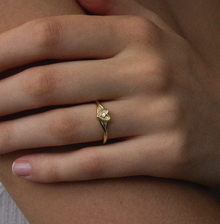 The Dainty Pearl Heart Heirloom Ring | 18KT Gold Vermeil