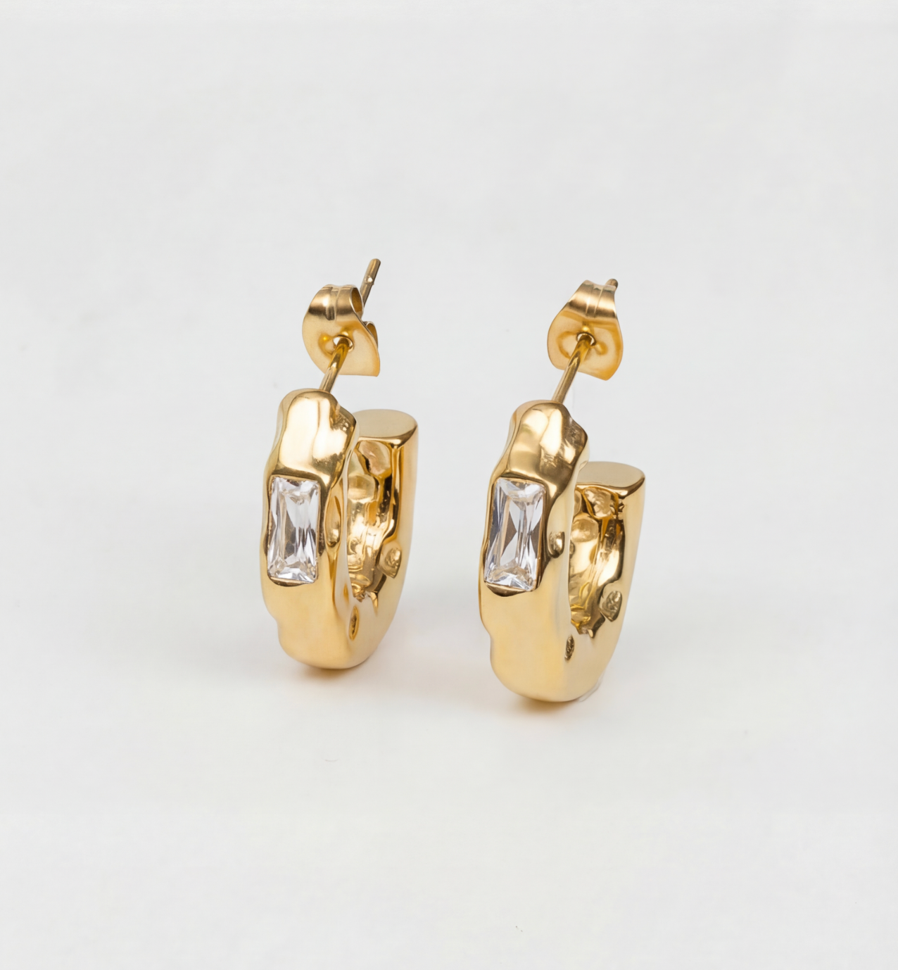 The Colored Stone Hammered Earrings | 18Kt Gold Vermeil
