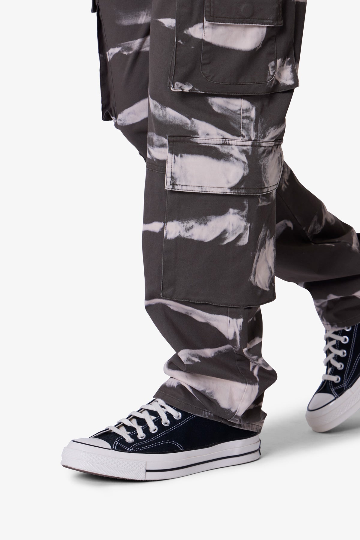 Silhouette Cargo Pants | Black