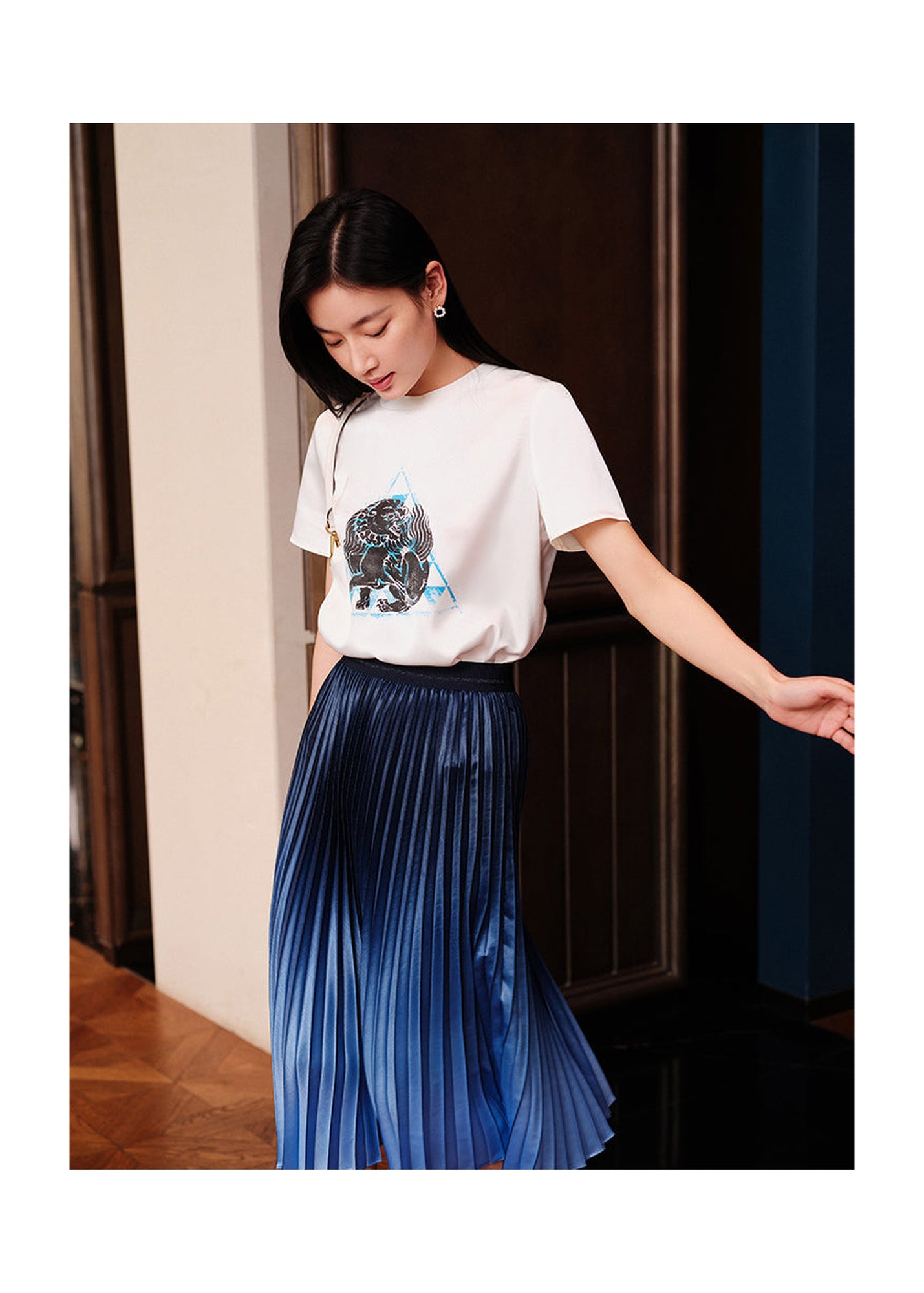 Silver Lion T-Shirt | White