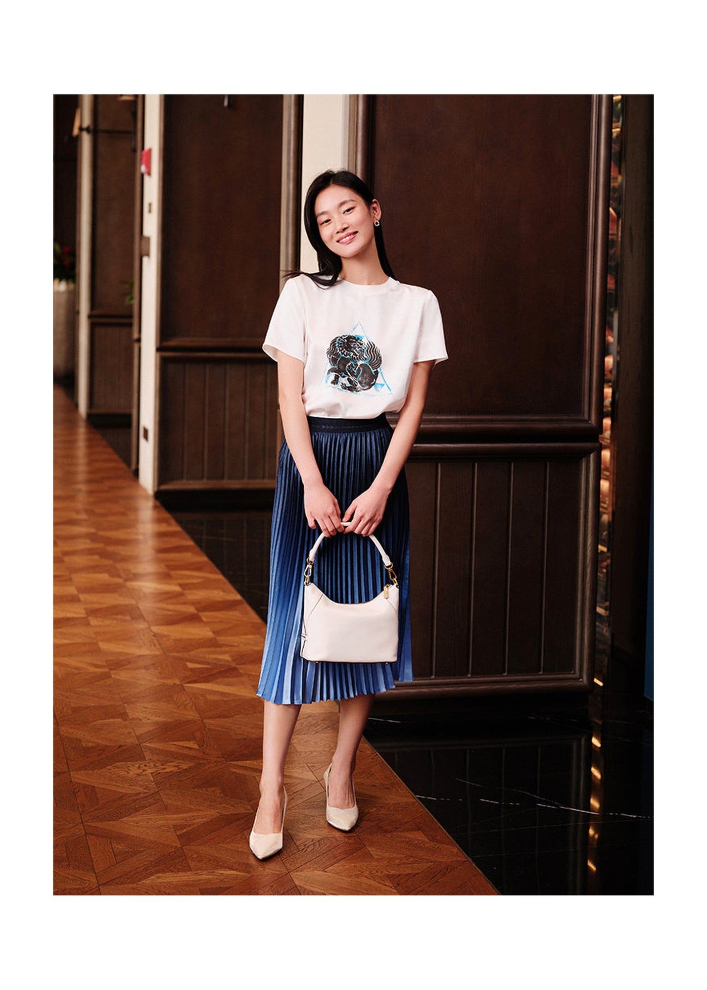 Silver Lion T-Shirt | White