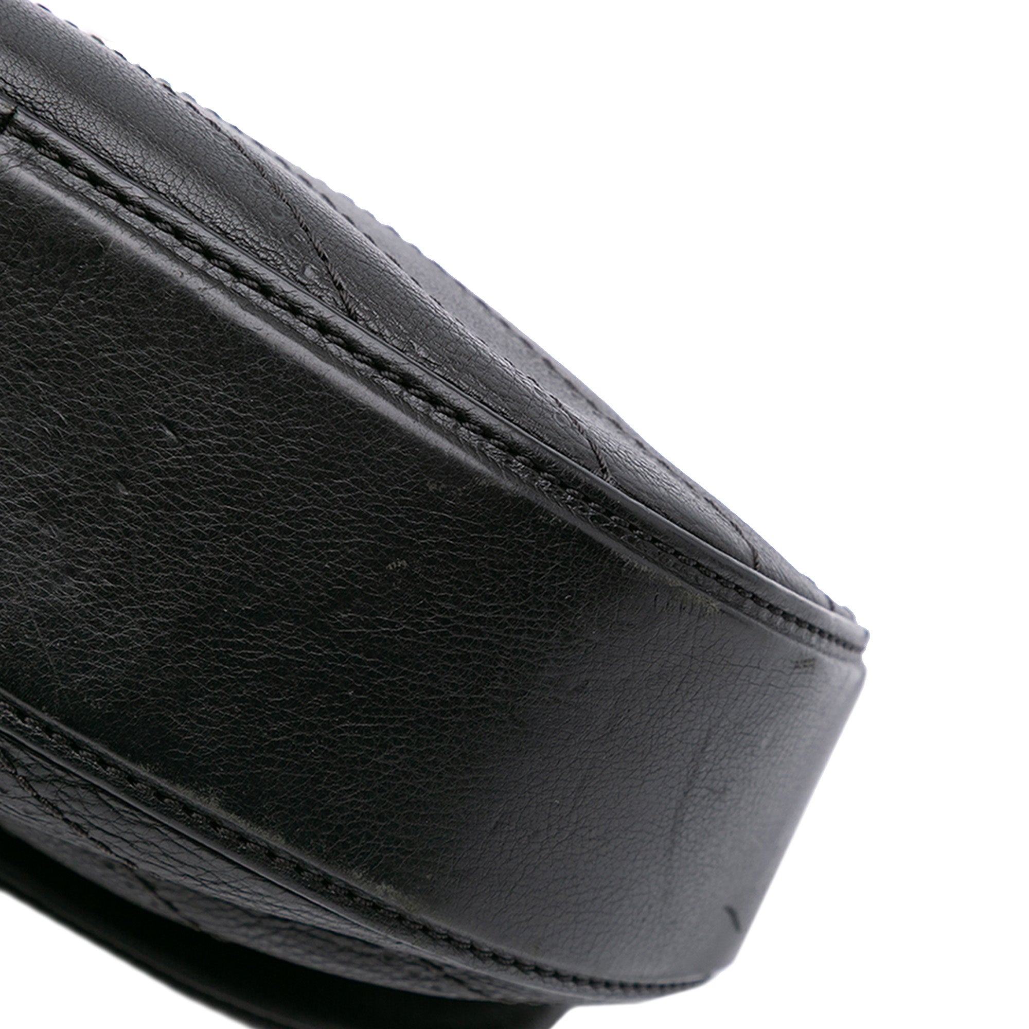 Chanel | Pre-Owned CC Chevron Lambskin Round Flap Satchel | Black