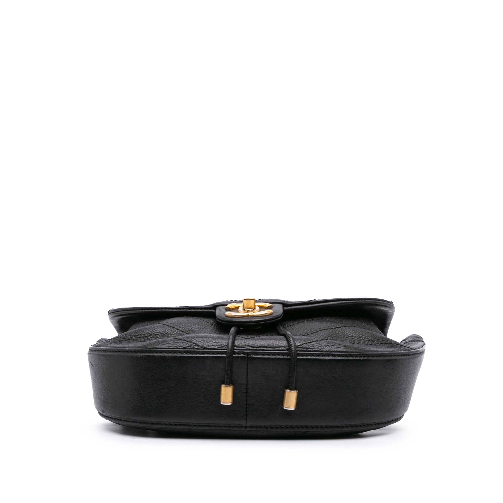 Chanel | Pre-Owned CC Chevron Lambskin Round Flap Satchel | Black