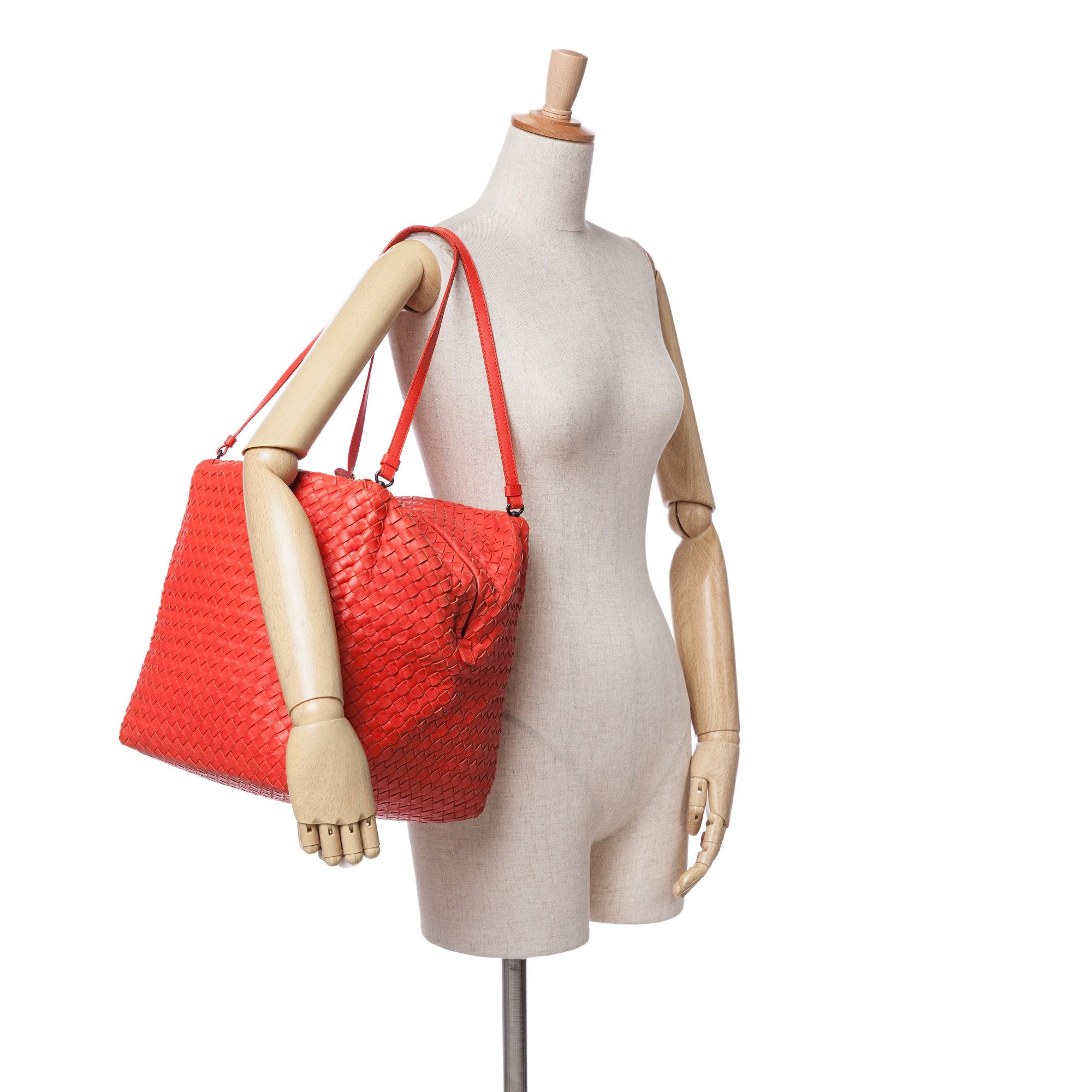 Bottega Veneta | Pre-Owned Nappa Intrecciato Cube Shoulder Bag | Red
