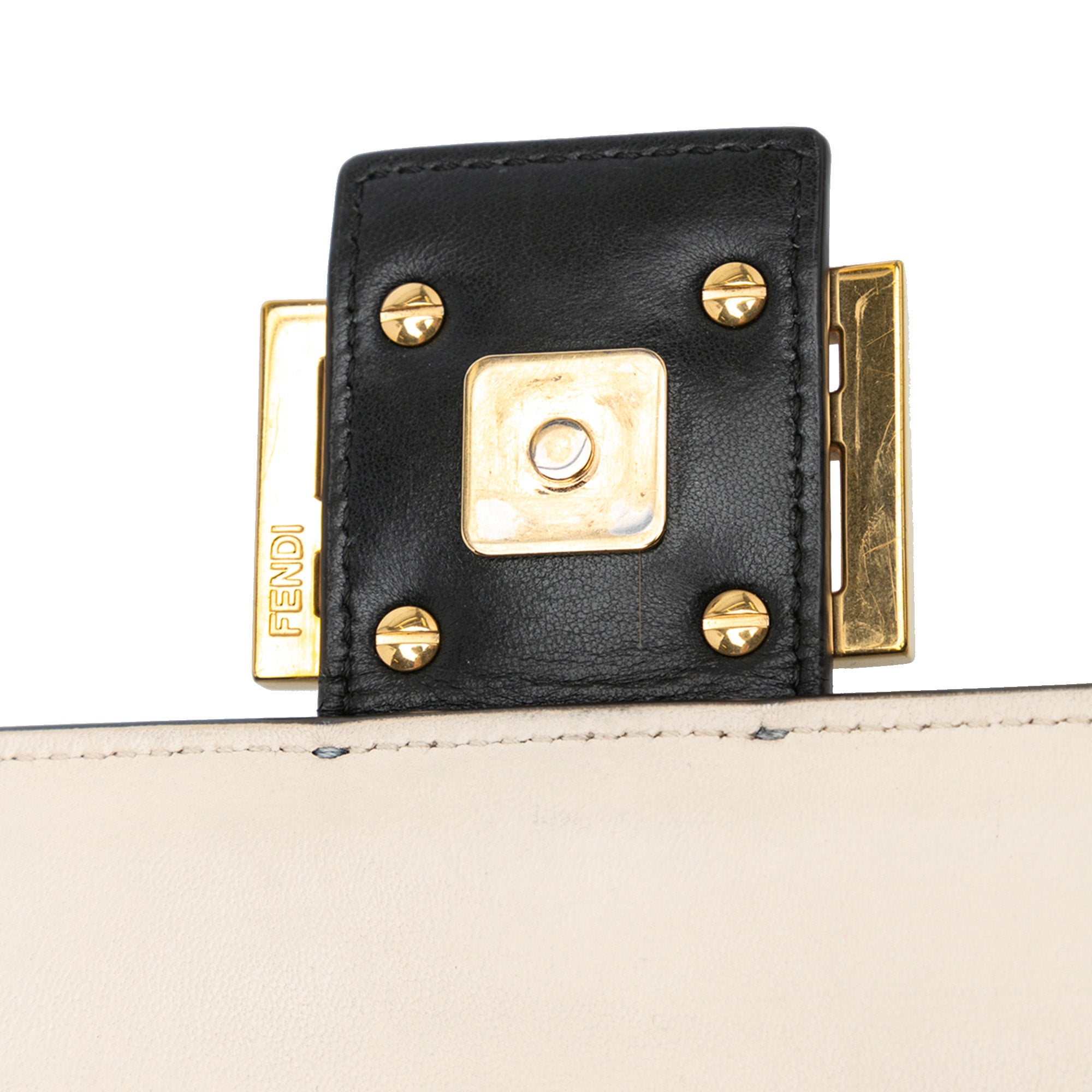 Fendi | Pre-Owned Bicolor Leather Chain Baguette | White