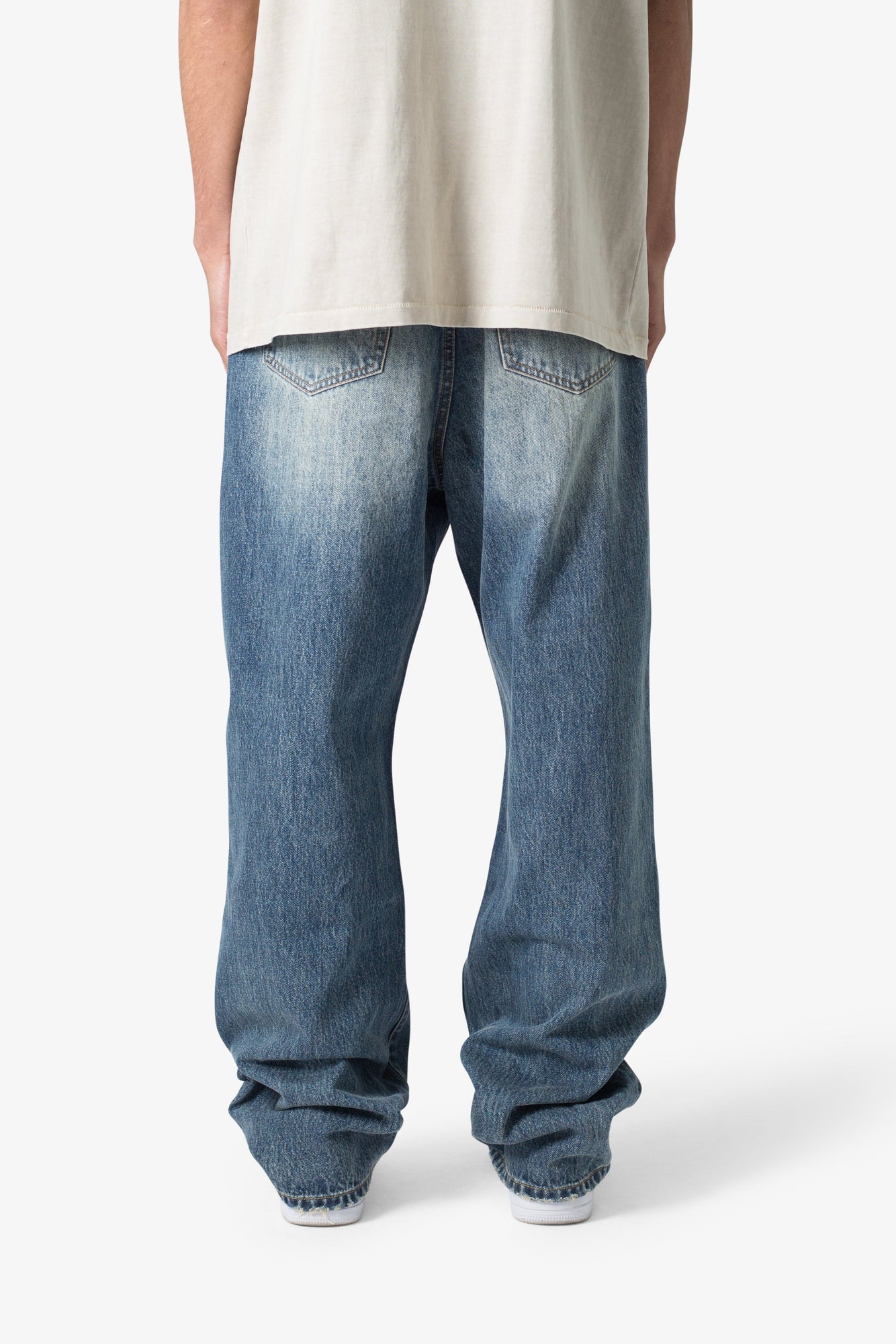 Ultra Baggy One Knee Thrashed Denim | Blue
