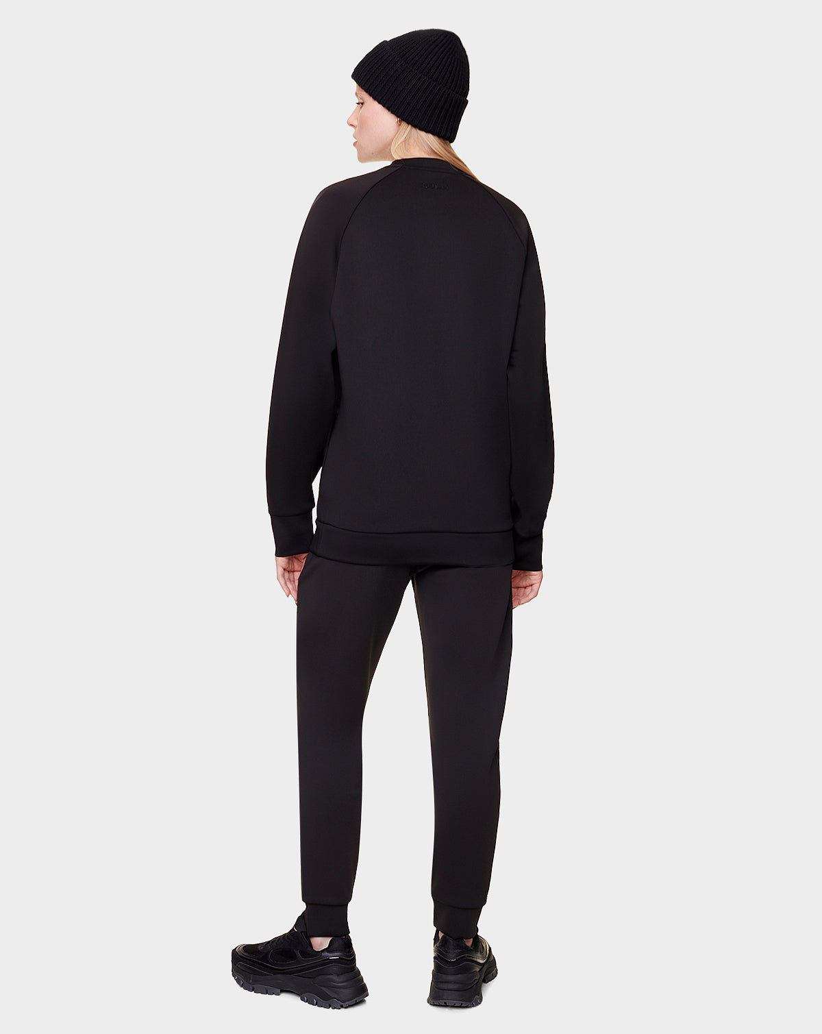 Unisex | DEVAN Sweater | Black