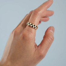 The Checkered Ring | Green