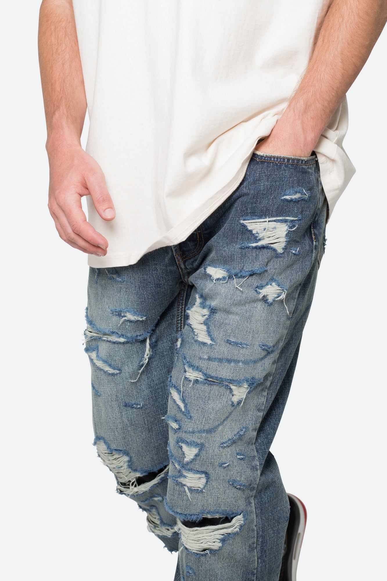 V567 Baggy Destroyed Denim | Blue