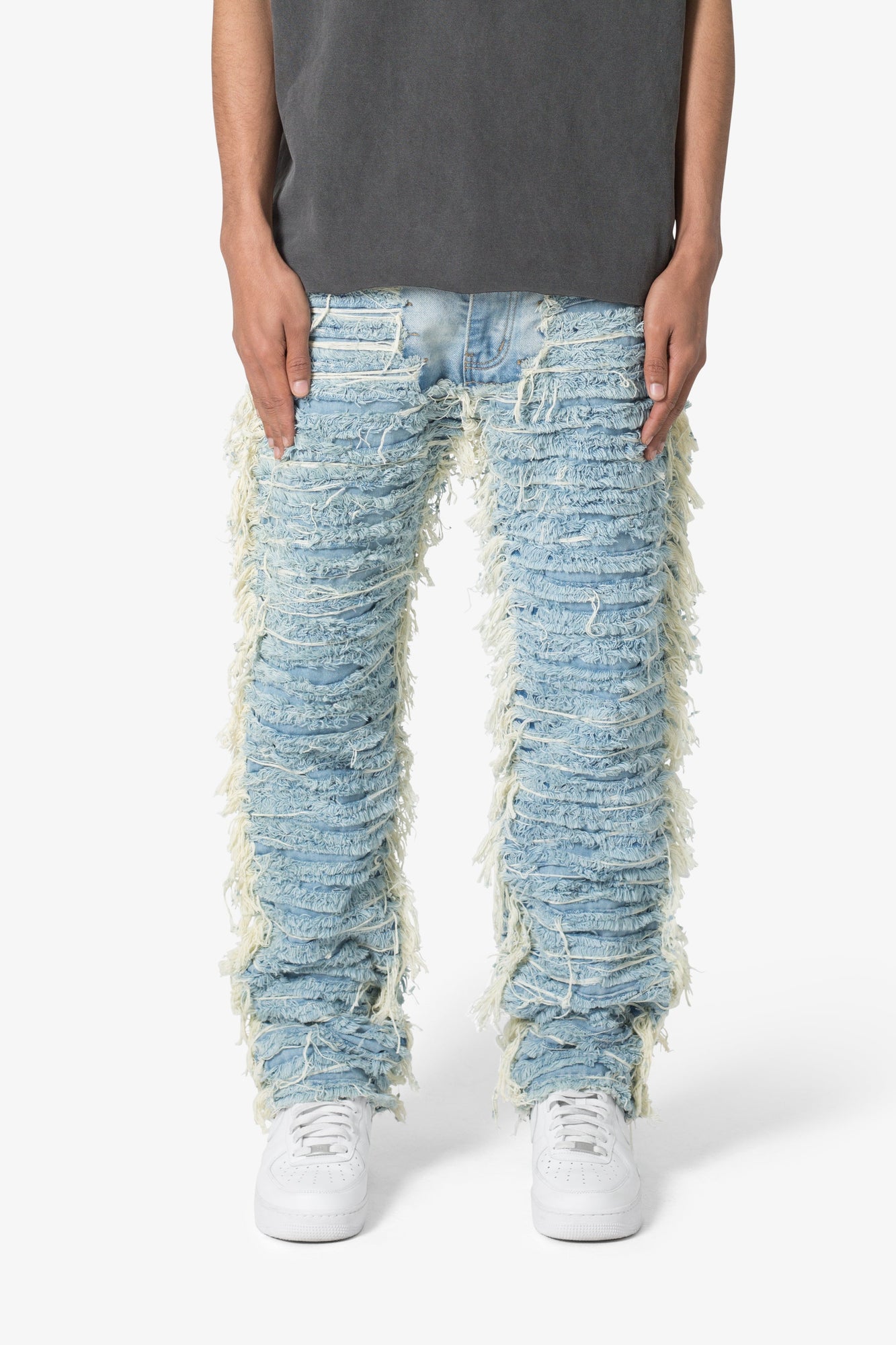 V631 Baggy Frayed Denim | Blue