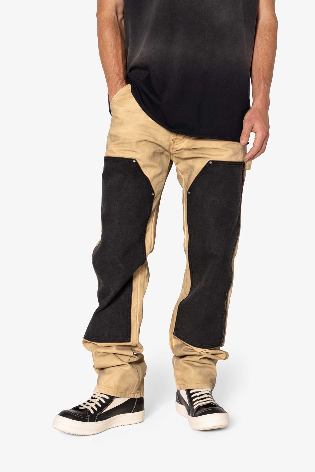 V684 Dirty Double Knee Denim | Tan